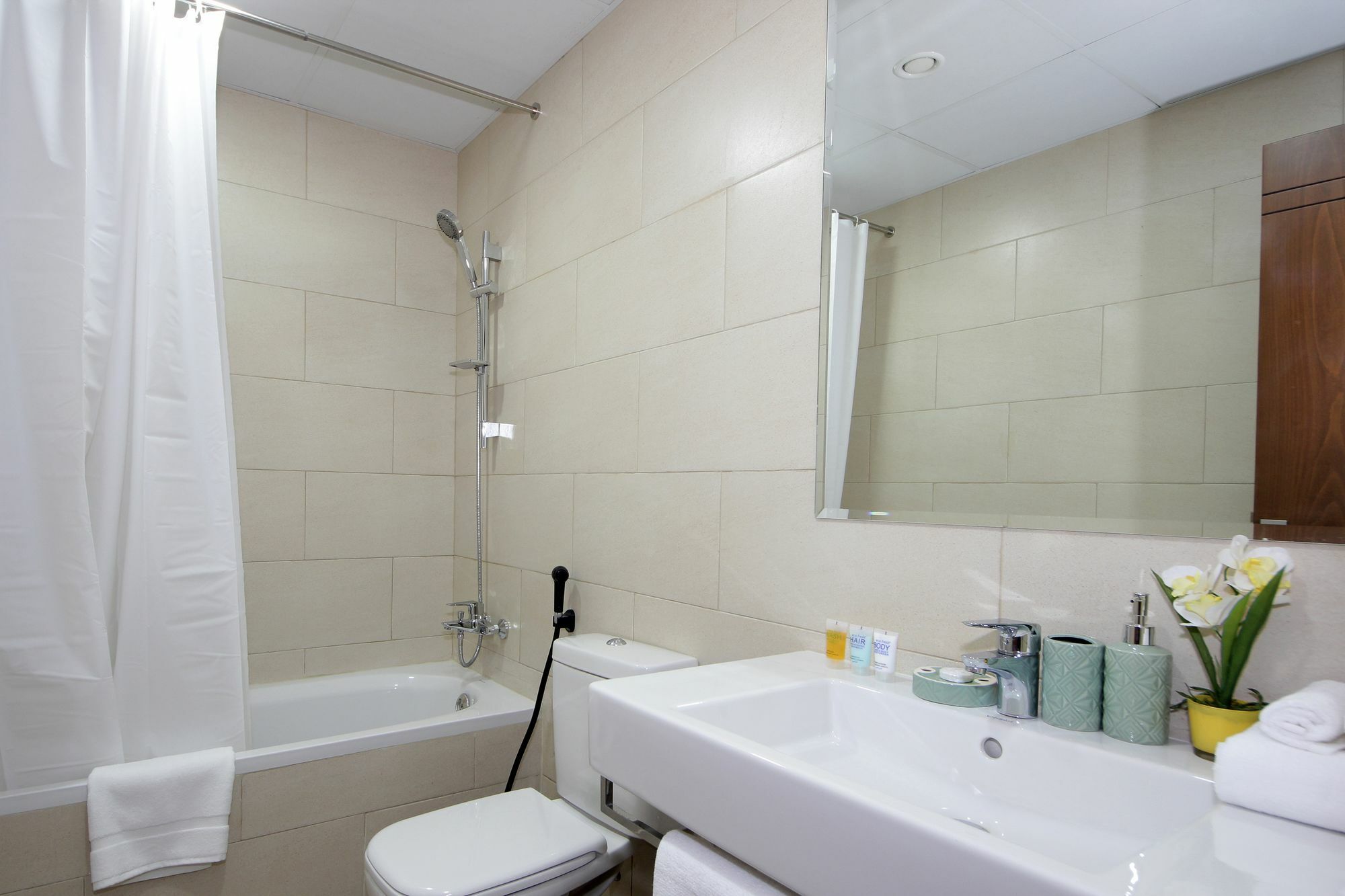 Spacious 2 Bedroom In Al Telal 11, Al Barsha 1 迪拜 外观 照片